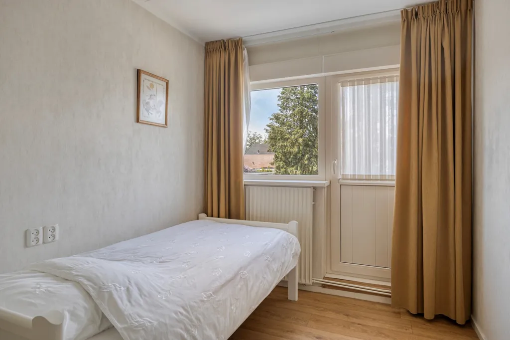 Bedrooms - Two-Storey House with Garden in Denekamp
