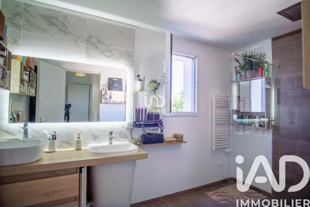 Vannitoad - Contemporary House with Pool in Puget-Sur-Argens