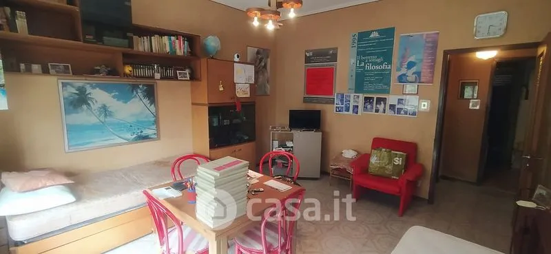 Camere da letto - Appartamento con balcone e tripla esposizione a Catania