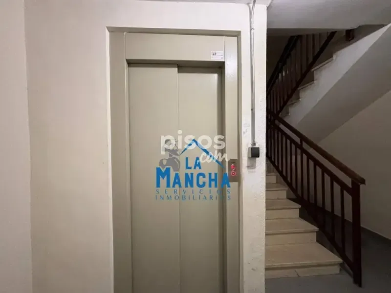 hallway_entrance