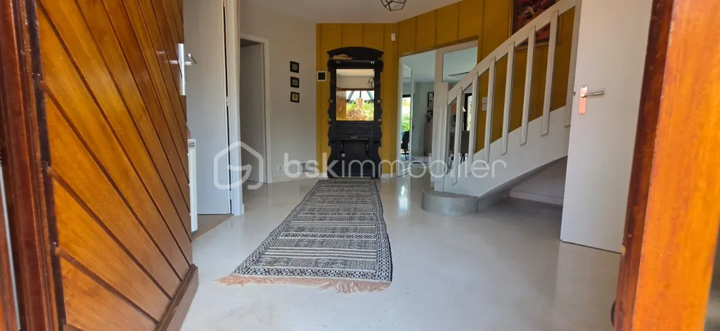 Entrée - Maison d'Architecte avec Piscine à Bizanos