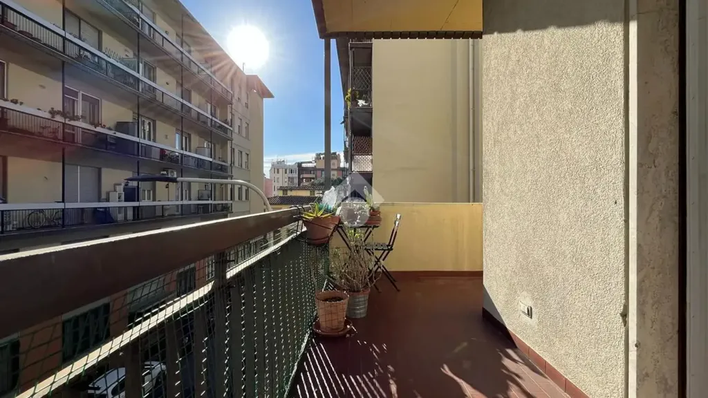 Rõdu - Apartment with Balconies in Florence