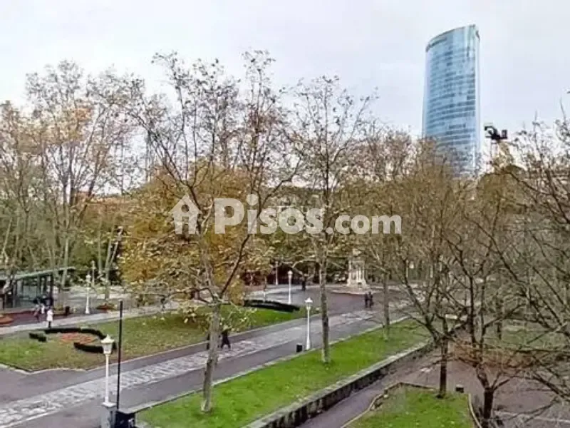Luxury Flat with Park Views in Indautxu