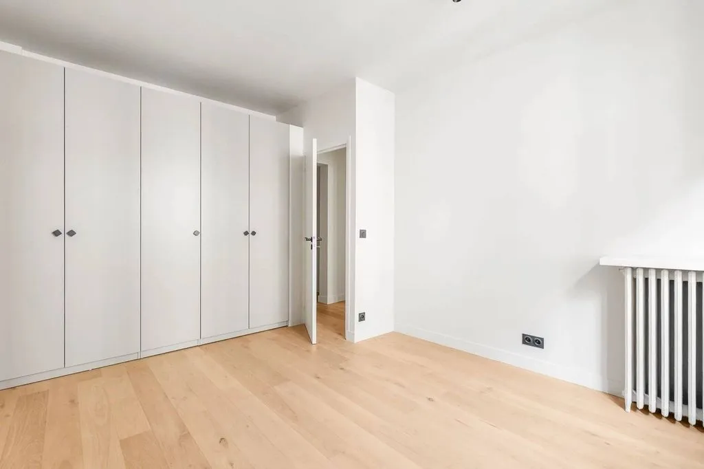 Pièces - Appartement Rénové avec Ascenseur à Paris