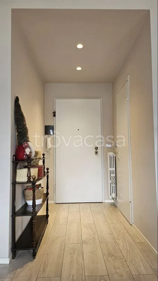 Ingresso - Fully Rented Flat with Balcony in Torino