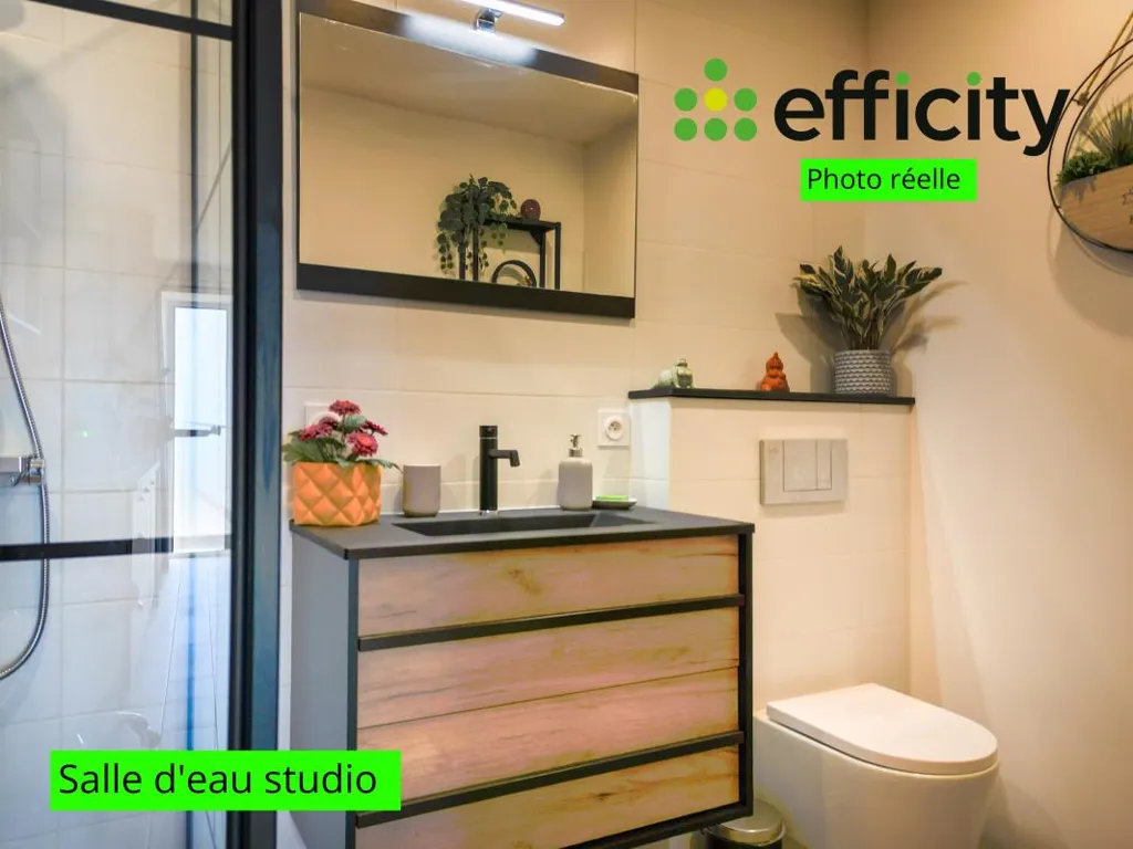 Salles de bain - Maison de Bourg Rénovée avec Studio à Cheignieu-la-Balme