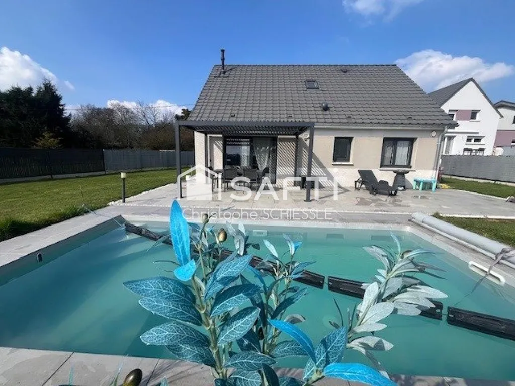 Piscine - Maison Moderne avec Piscine à Florimont