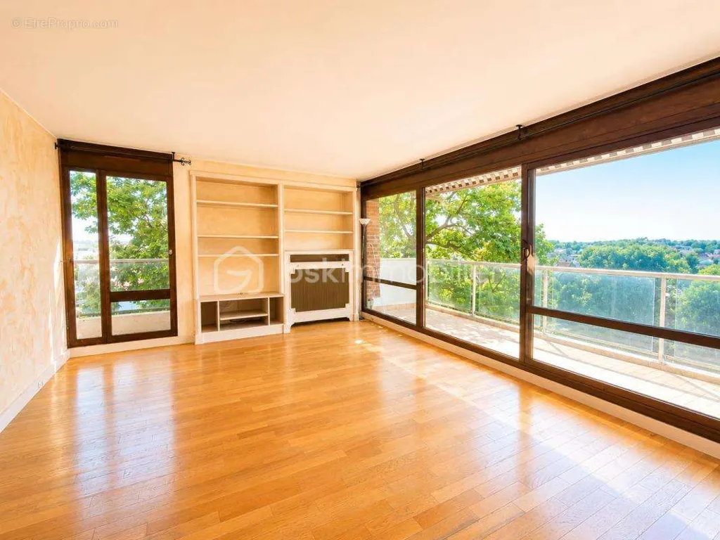 Séjour - Appartement Familial avec Terrasse et Parking au Parc de Diane