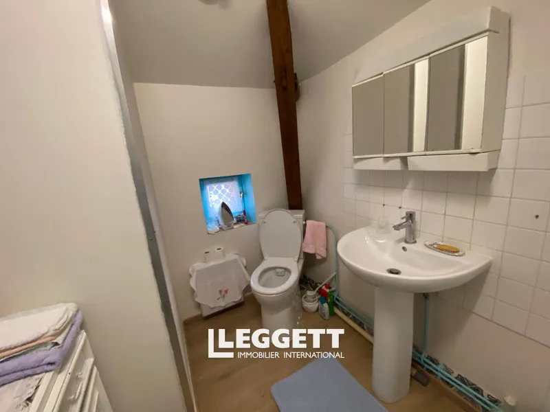 Bagni - Charming Townhouse with 3 Bedrooms in Châteaumeillant
