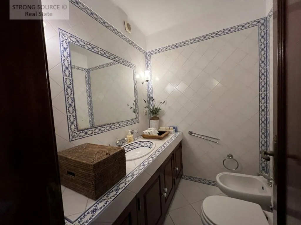 Salles de bain - Luxury Detached Villa with Pool in Casal das Figueiras