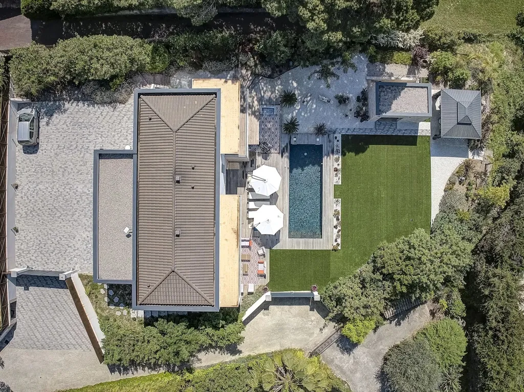 pool_area