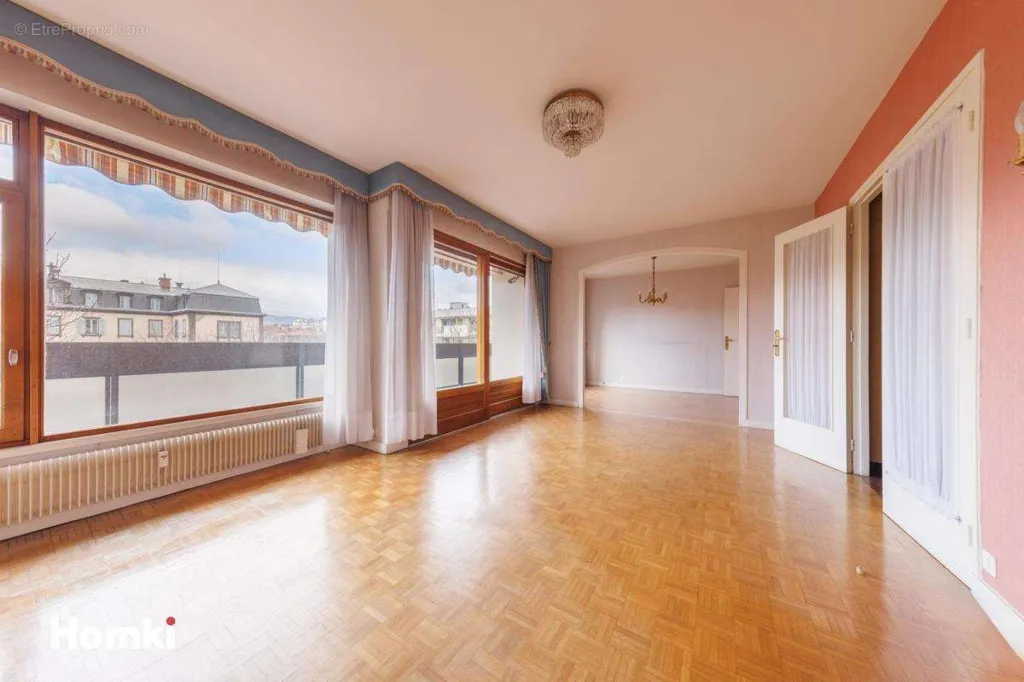Elutuba - Bright 3-Bed Apartment with Balcony in Clermont-Ferrand