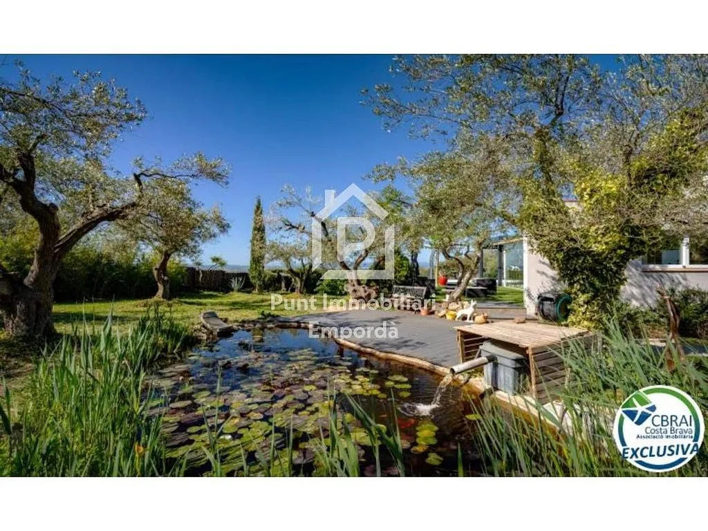 Giardino - Chalet with Pool in Palau-Saverdera