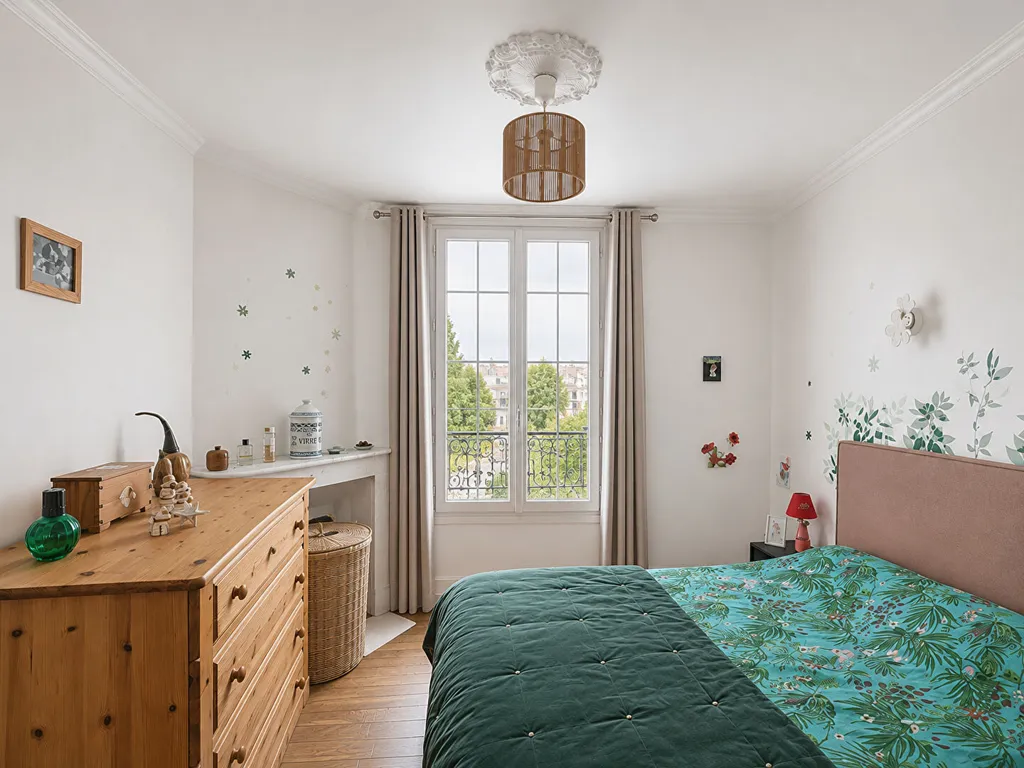Bedrooms - Meulière House with Garden in Montgeron
