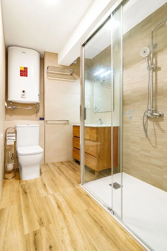 Vannitoad - Modernised Flat with Balcony in Colloto