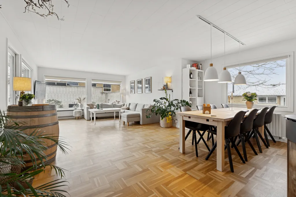 Salle à manger - Spacious Bungalow with Garden in Odense