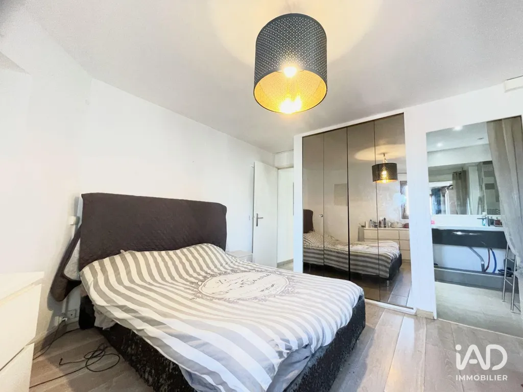 Chambres - Appartement Traversant avec Véranda à Perpignan