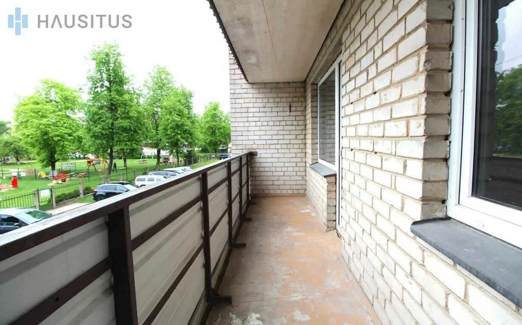 Balcony - Two-Bedroom Apartment with Balcony in Panevėžys
