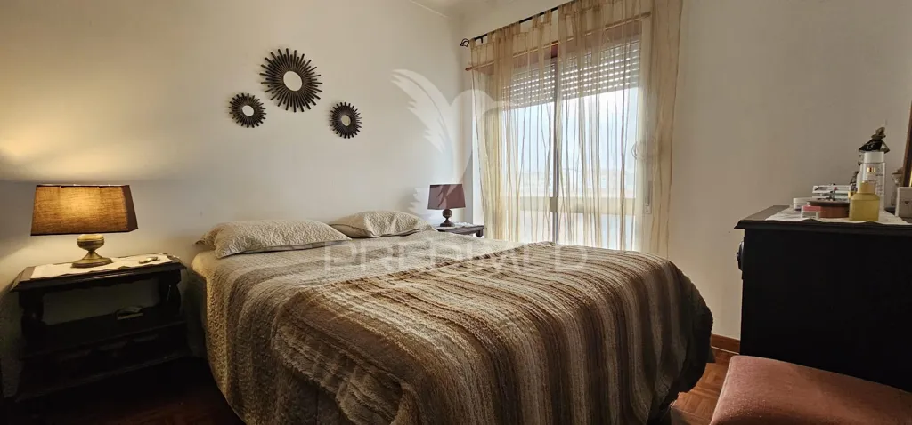 Magamistoad - Central T3 Apartment with Balcony in Samora Correia