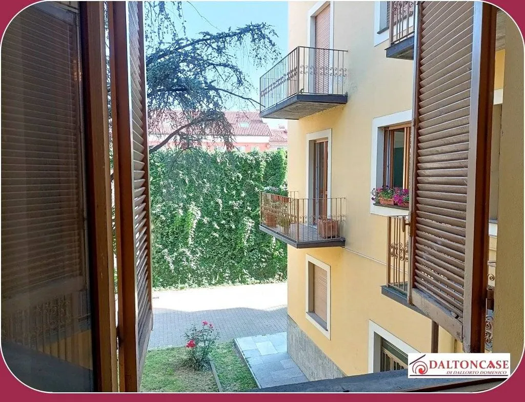 Rõdu - Spacious Apartment with Balcony in Fossano
