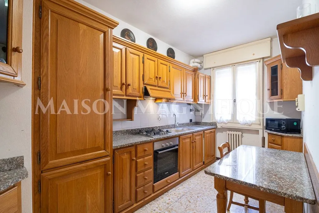 Köök - Third Floor Flat with Lift in Ferrara Centre