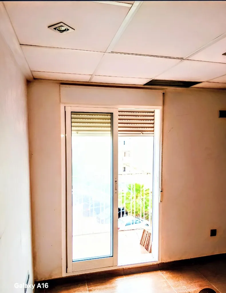 Rooms - Reformed Flat with Balcony in Onda, Castellón