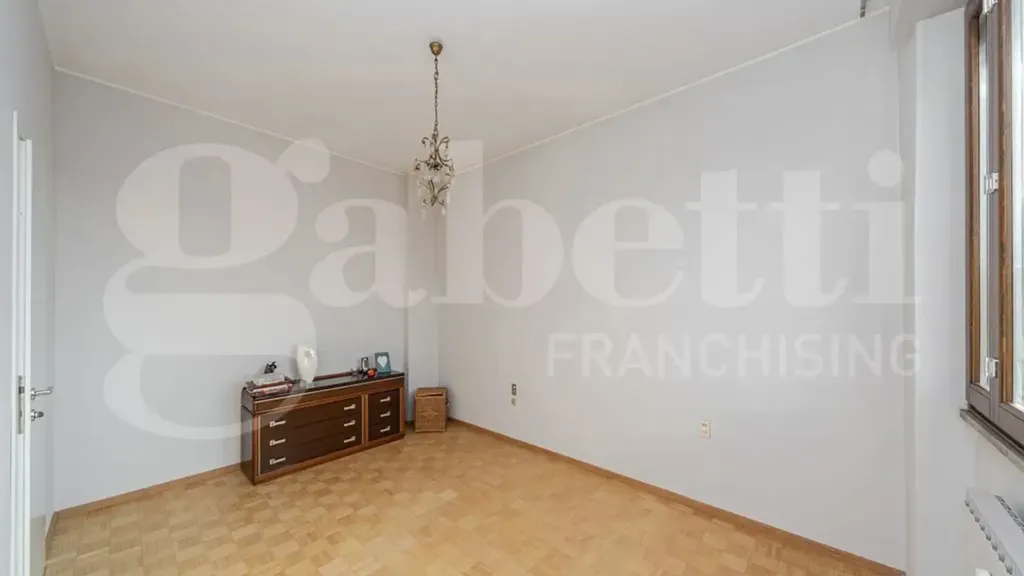 Chambres - Modernised Apartment with Balcony in Monza