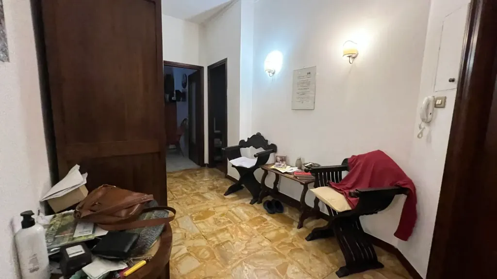 Entrée - Central Apartment with Terrace in Acqui Terme