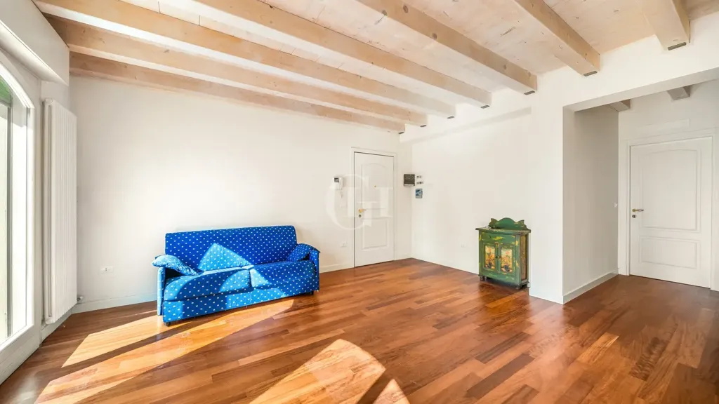 Soggiorno - Lakefront Apartment with Panoramic View in Torri del Benaco