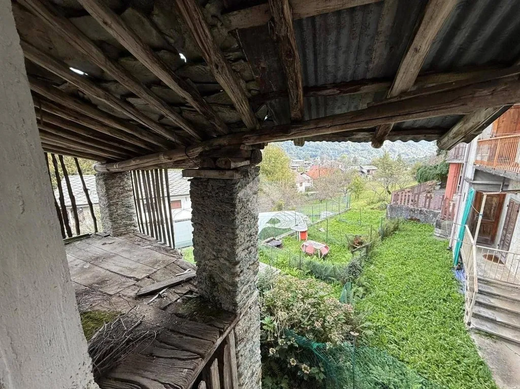 Balcon - Rustic House with Garden in Viù