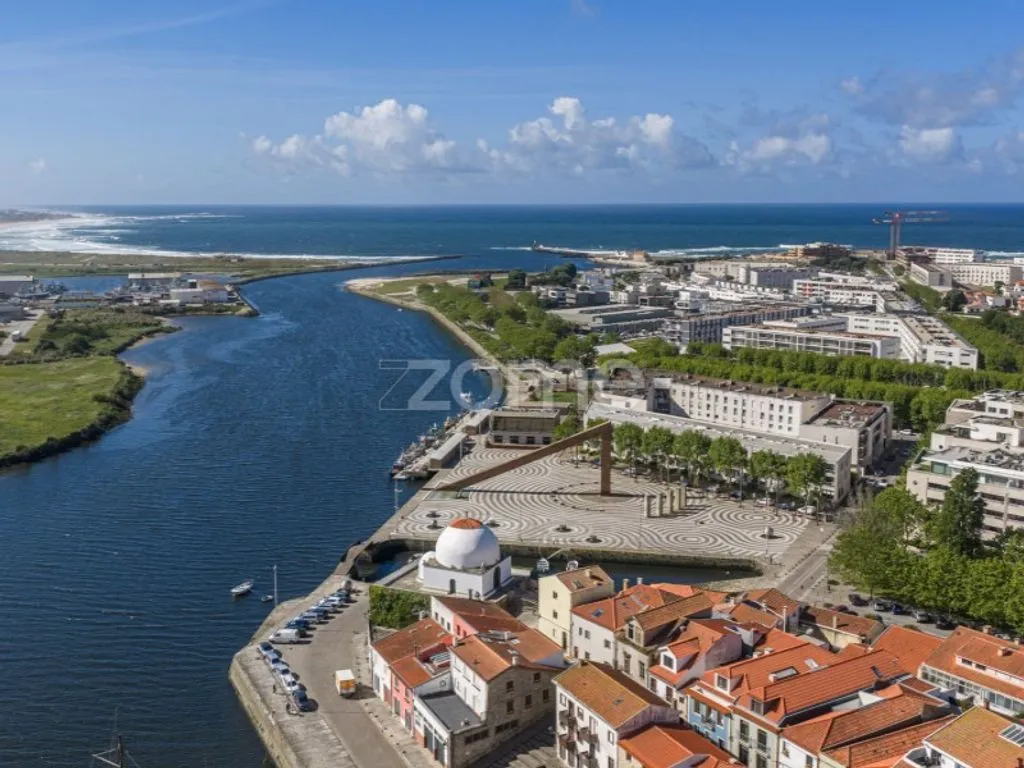 Vista aerea - Luxury House with River View in Vila do Conde
