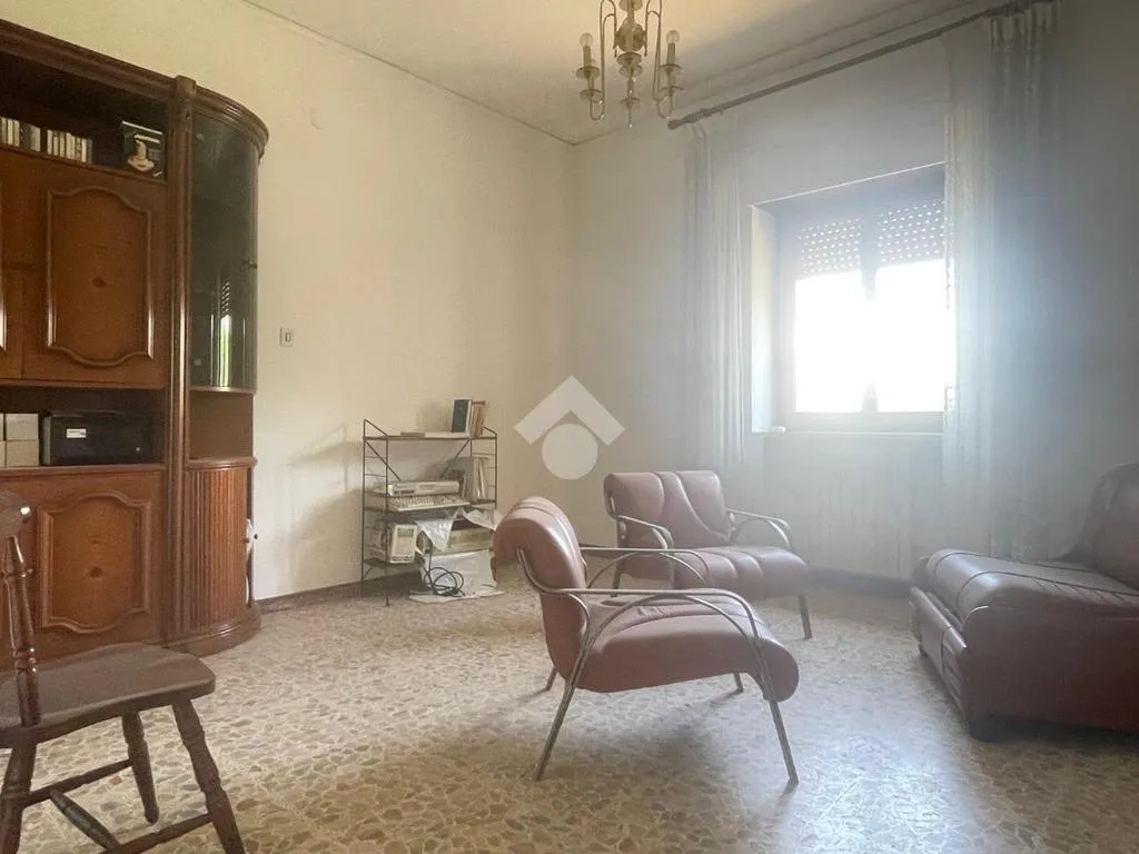 Elutuba - Spacious 5-Room Apartment with Garden in Motta Valle