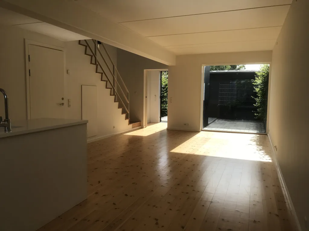 Séjour - Two-Storey Terraced House with Balcony in Ringsted