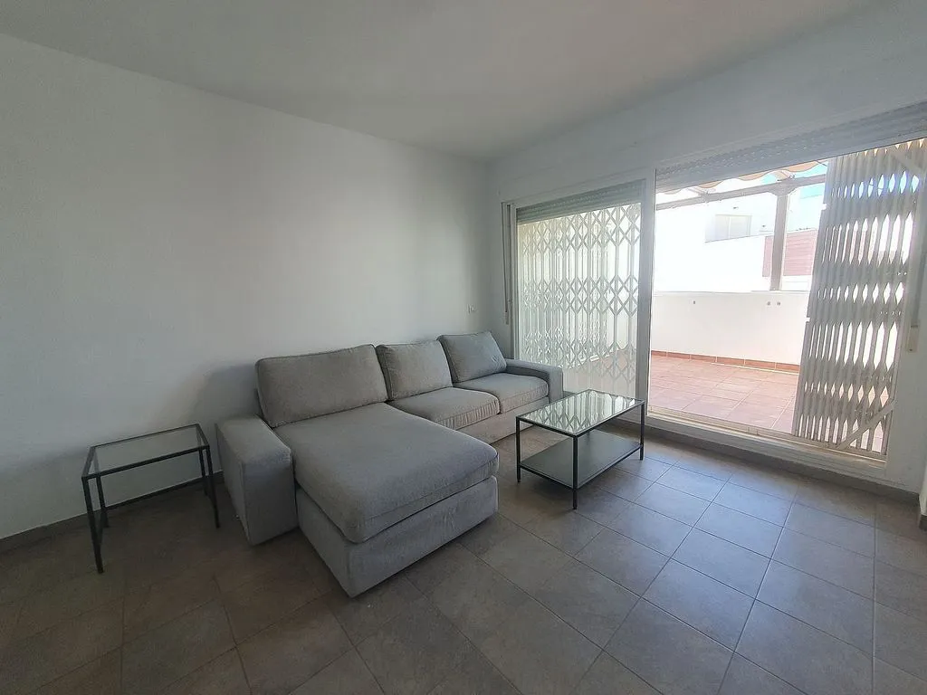 Elutuba - 2-Bed Flat with Pool in Toyo
