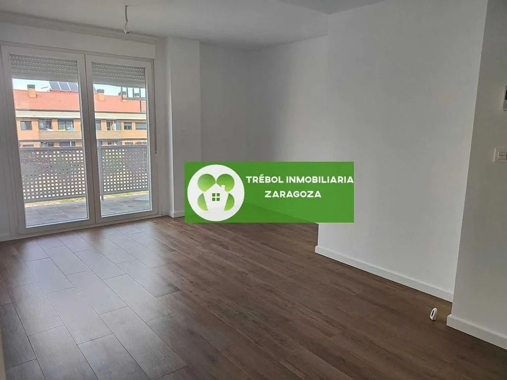 Toad - New-Build Apartment with Large Terrace in Cadrete