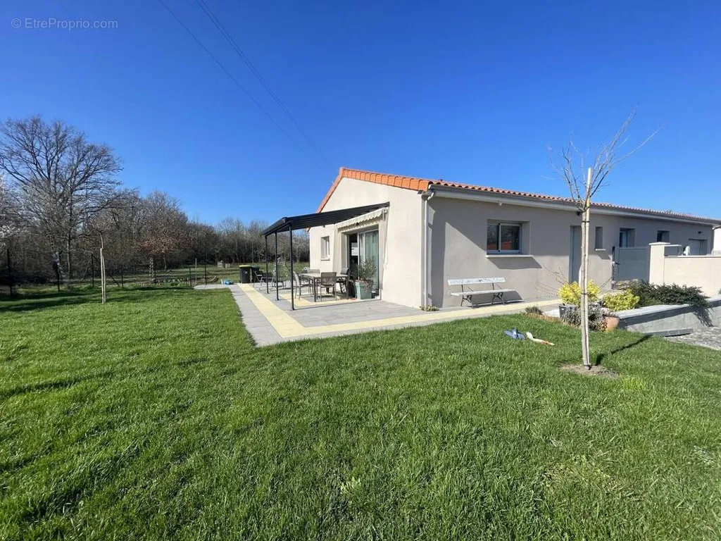 Jardin - Maison Neuve avec Terrasse à Marsat