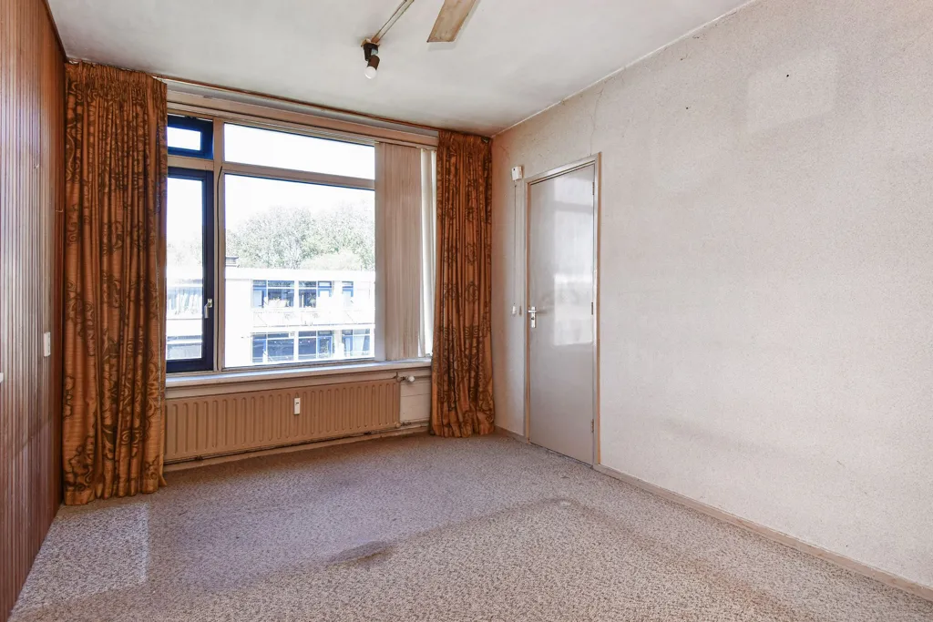 Magamistoad - 4-Bedroom Apartment with Balcony near Delft