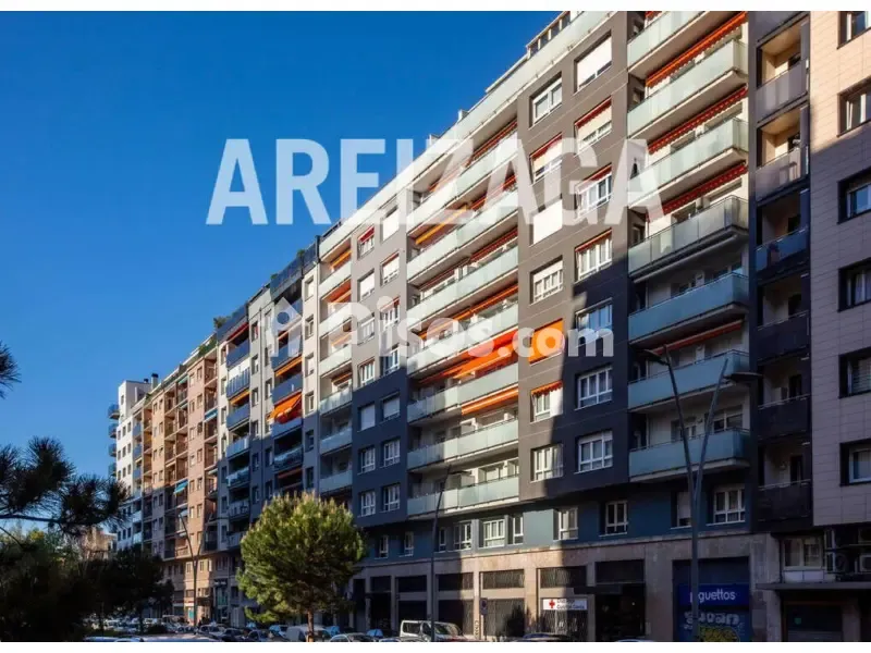 Extérieur - Spacious Apartment with Terrace in Amara
