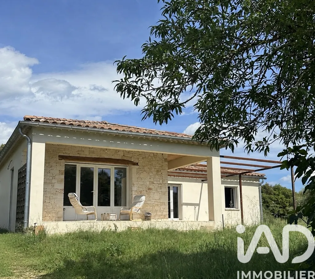 Extérieur - Bungalow avec terrasse et grand terrain à Vagnas