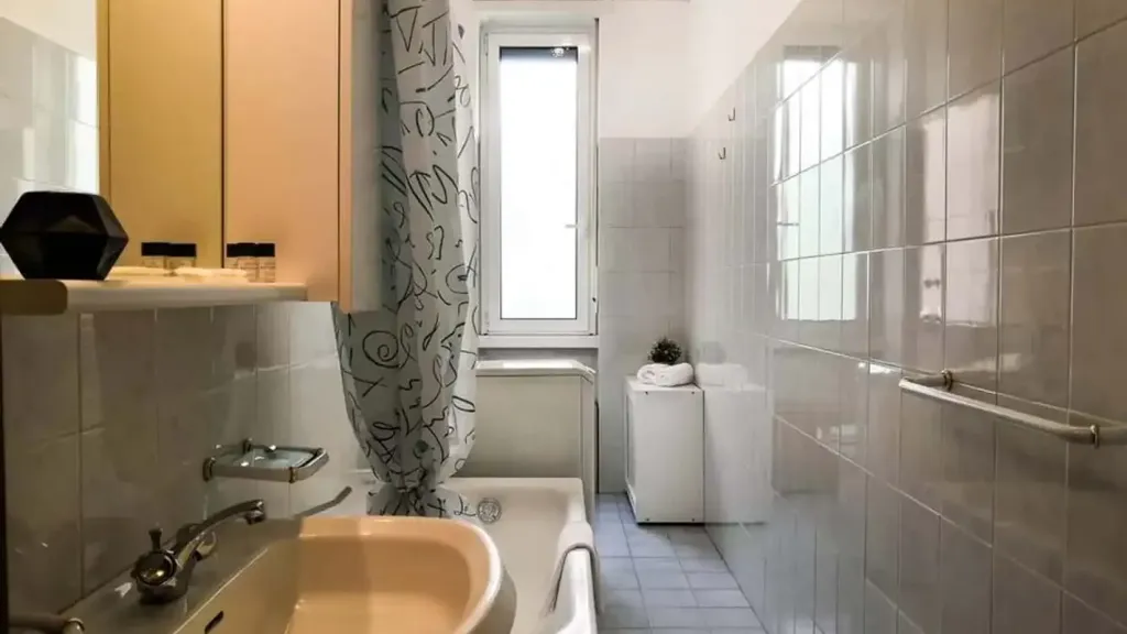Salles de bain - Furnished Studio in Central Milan
