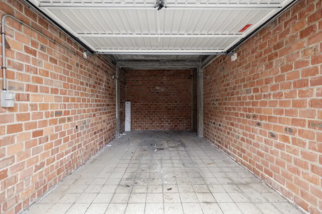 Garage - Appartement Clé en Main avec Terrasse à Zellik