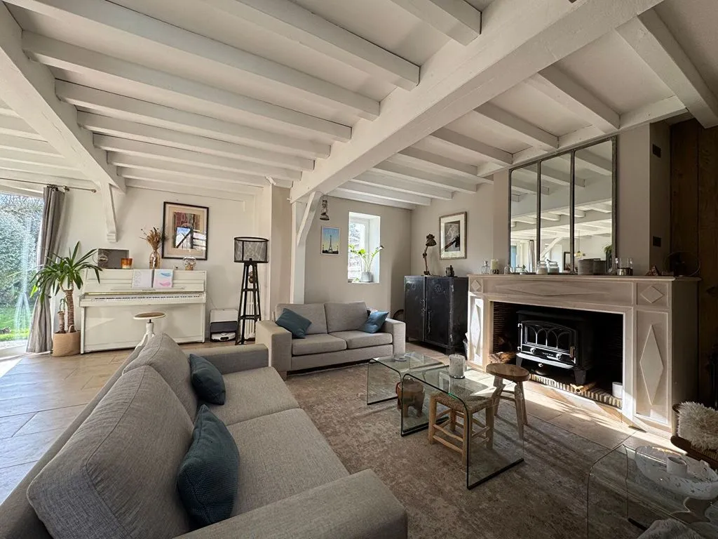 Living Room - Luxury House with Double Exposure in Saint-Nom-la-Bretêche