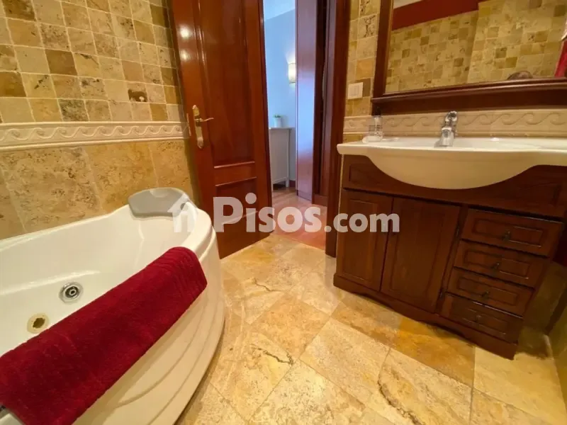 Salles de bain - Apartment with Balcony in Algorta Centre