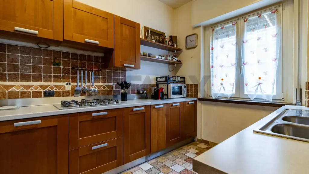 Kitchen - Apartment with Balcony in Erba Centre