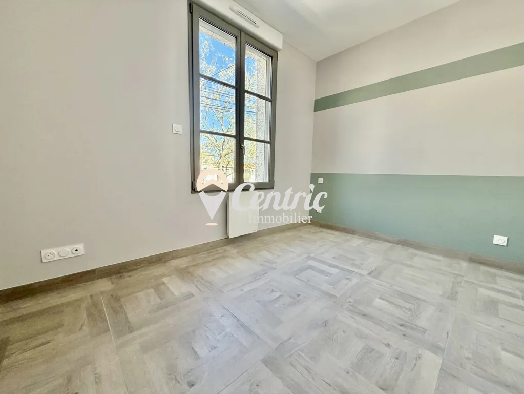 Toad - New Flat with Parking in Bressuire Centre