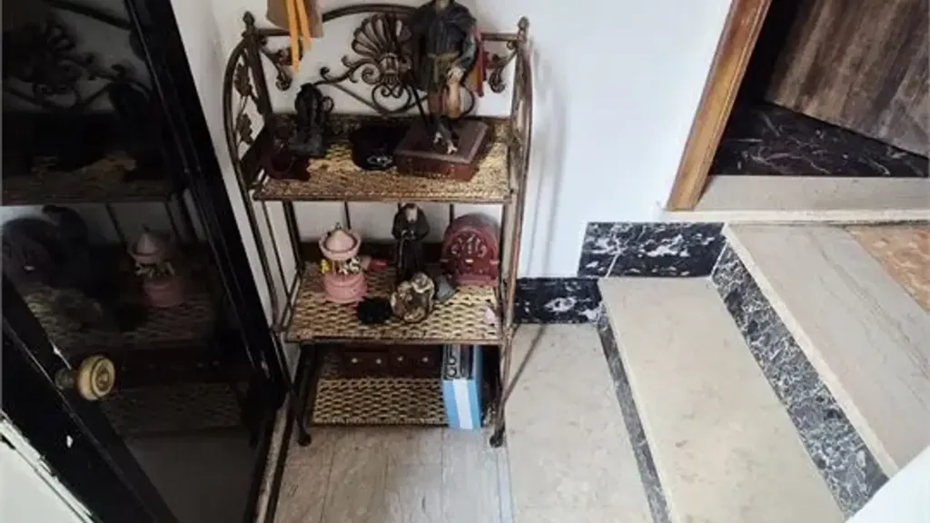 Entrée - Multi-Level Apartment with Terraces in Bucchianico
