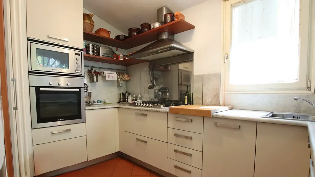 Cuisine - Historic Apartment with Terrace in Lucca