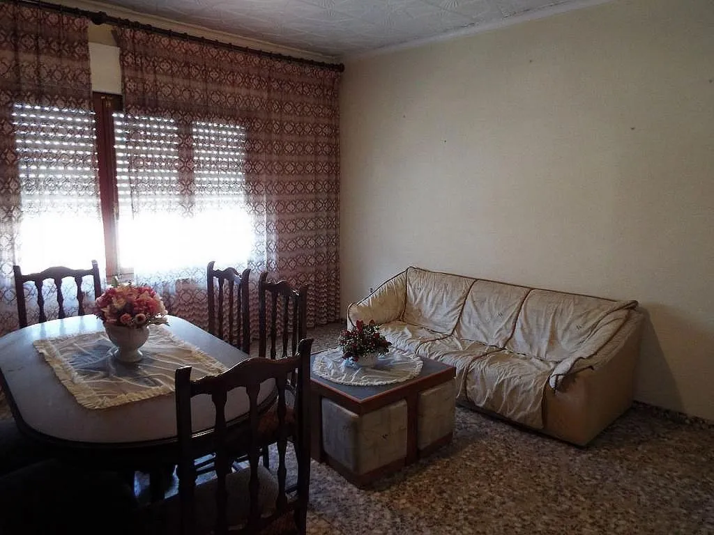 Salle à manger - Spacious Apartment with Mountain View in Caudete