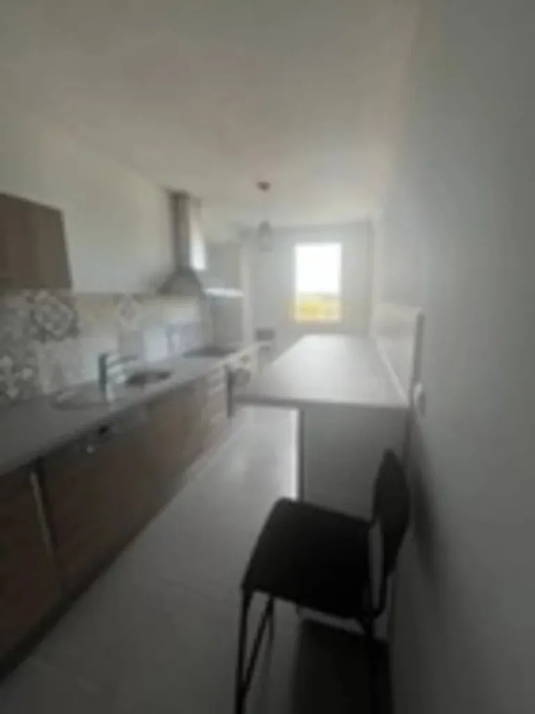 Köök - Fully Renovated Apartment with Balcony in Marignane