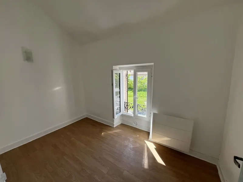 Toad - T4 House with Garden in Thiviers